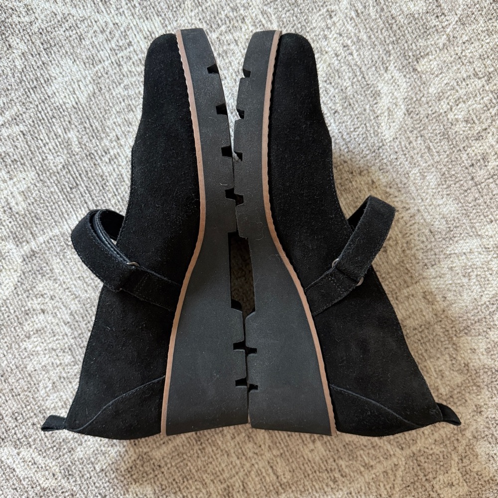 Vionic Black Suede Mary Jane Wedges 10 Wide 
Like New! - Picture 3 of 6